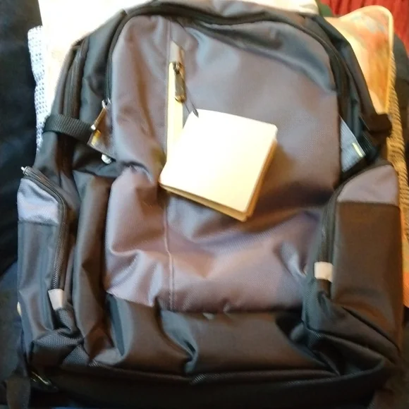 NWT Dell Tek Backpack 15.6" /40 cm Black Many Pockets & Padded Laptop Pocket - Picture 1 of 15